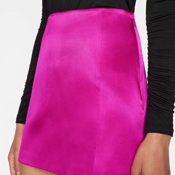 NWT Frame Magenta Satin/Silky Skirt - Picture 4 of 8